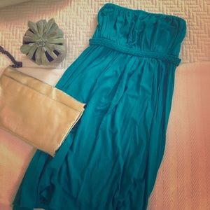 🌸 Strapless Stone Flower Dress in Turquoise! 🌸